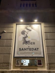 Cartell de "Poder i Santedat" al Teatre Principal de València.